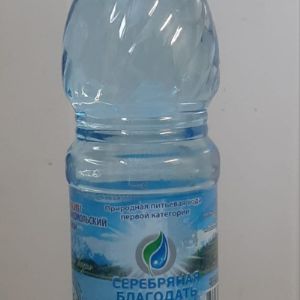 Вода природная питьевая газированная первой категории 0,5 литров &#34;Серебряная Благодать&#34;