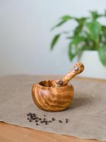 Ступка из оливкового дерева — OliWood d — 10 см Ступка д - 10 см
