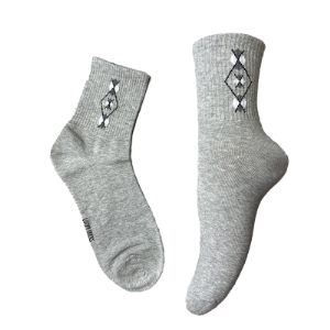Мужские трендовые носки на резинке на каждый день.
Высокого качества и интересный дизайн.
Состав: 88% Хлопок 
                9%   Эластан
                3%  Полиамид
Размерный ряд:  41-44