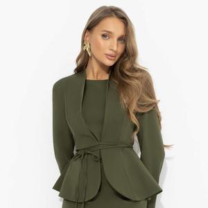 Костюм-двойка в оливковом цвете от компании Charutti, выполнен из костюмного полотна "барби". Стильный комплект: платье-футляр и жакет с поясом на завязках, подчёркивающим талию. Платье имеет классический крой, комфортную посадку. Жакет на подплечниках. Отличный выбор для Вашего безупречного образа.