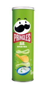 Картофельные чипсы Pringles со вкусом сыра и лука