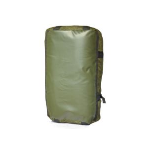 Баул-рюкзак PRIVAL 110л из высококачественной непромокаемой ткани. 
Функционально может использоваться как вместительная дорожная сумка, а также, благодаря имеющимся в конструкции лямкам - как рюкзак.Объем в 100 литров позволит разместить большое количество вещей, а также использовать на охоте и рыбалке для трофеев/добычи. При производстве баула используется прочная водонепроницаемая ткань, дно/спина выполнено из ткани &#34;Теза&#34;. Ткань &#34;Теза&#34; армированная ткань повышенной прочности с двухсторонним ПВХ покрытием. Этот материал часто используется для изготовления автотентов, туристических катамаранов, байдарок, тюбингов (надувных санок) т.е изделий с повышенными нагрузками. Баул состоит из одного основного отделения, доступ в который находится в верхней части и закрывается при помощи прочной двухзамковой молнии. В бауле имеются два торцевых внутренних кармана на застежках-липучках, и два внешних боковых кармана на молнии. Баул оснащен основными ручками для переноски, дополнительными ручками для переноски с торцевых сторон и регулируемыми лямками для использования в качестве рюкзака, которые можно полностью снять. На рюкзачных лямках вшита специальная стропа, на которой можно разместить дополнительное внешнее оборудование (фонари, подсумки и пр.) С помощью специальных боковых стяжек баул можно регулировать по объему. 
Характеристики:
Объём: 100 литров
Ткань: Poly Oxford 600D PU
Дно: ткань армированная ПВХ (Теза)
Цвет: камуфляж &#34;Цифра&#34;
Производитель: Prival