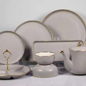 Наборы посуды из керамики и фарфора
