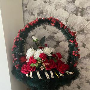 Корзина ритуальная " Дуэт роз"