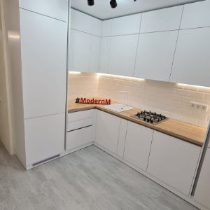 Современные кухни