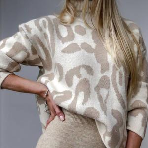 Свитер леопард