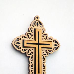 Крест двухсторонний
Авторские изделия.
Страна изготовитель Россия
Белгородская обл.
Размер 8,9*6,5 см.