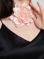Цветок на шею (чокер) flow-cho/pink
