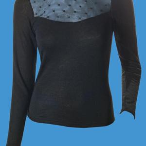 Футболка женская. 50% шерсть, 50% акрил