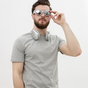 Базовая футболка 160гр (пряжа карде), хлопок 100%
В наличии на складе: 15 цветов в ассортименте
Размерный ряд от XXS до 6XL
Серый меланж