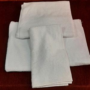 Махровые полотенца для отеля , 470гр плотность 40х70 , 50х100, 70х140 , двойная петля . Коврик для ванны 50х70 , плотность 650гр.