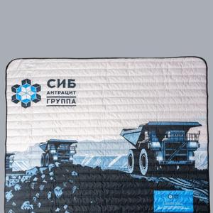 Стеганый плед с печатью