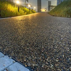 Дорога из покрытия декоративного
