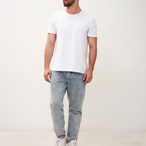 Базовая футболка 150гр (пряжа карде), хлопок 100%
Цвет белый
В наличии на складе: черный и белый цвет
Размерный ряд от XXS до 6XL