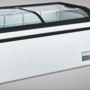 KDF 770 IC	"Бесшумная работа - 42 дб                                                           Система охлаждения–капельная (Defrost)                                Температурный режим: + 4°С…- 26°С                            Климатический класс:  SТ                                                         Напряжение / Частота:  220-230V / 50Hz                                                                       Энергопотребление:  3,22 kW/24 часа                      Компрессор EMBRACO (Италия) 
Изоляционный материал: Пенополиуретан             Хладагент (фреон) - R404a                                                    
Объем  Нетто / Брутто   624 л / 670 л                             Количество полок (стальная корзина) 5 шт"