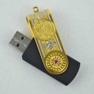 USB-флеш-накопитель с гравировкой и фианитами, позволит иметь под рукой важную информацию, станет стильным аксессуаром для своего обладателя и превосходным подарком для делового человека.

Возможна разработка и изготовление с персональной надписью или логотипом.