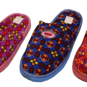 МАРИ. Тапки для дома Мари
 Арт. GA60002
 Красивые, теплые и мягкие тапочки для дома.
 Подошва Эва-пласт, верх текстиль.
 Размер: 36-41