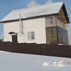 Дом в Верх.Услоне. Дом построен из лего-блоков с кладкой блоков &#34;под монолит&#34;.