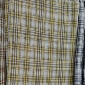 Стиранный хлопок — натуральная ткань для постельного белья из 100% хлопкового волокна. Проходит предварительную стирку на производстве, благодаря чему становится мягкой, матовой и приятной к телу уже с первого использования. Хорошо пропускает воздух, впитывает влагу, не электризуется и подходит для ежедневного сна в любое время года. Ткань устойчива к многократным стиркам, не дает сильной усадки и сохраняет форму и цвет. Оптимальный выбор для комфортного и долговечного постельного белья.