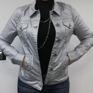 Женская Куртка под кожу.
Размеры: XS-L
Состав : 98% cotton, 2% elastane
Цена: 9 $