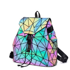 Светящийся рюкзак Хамелеон Оригами
Рюкзак «Хамелеон» появился в 2019 году и сразу стал хитом! Модный стильный рюкзак переливается разными неоновыми цветами, благодаря светоотражающим люминесцентным пластинам в виде разных геометрических треугольников. Геометрический рюкзак имеет средний оптимальный размер, его можно использовать как женский рюкзак, рюкзак для подростков и даже школьников.
Стильный рюкзак-хамелеон отражает  свет, создавая множество  красочных комбинаций. 
Изготовлен из прочного материала.
Устойчив к влаге и морозам.
Вместительный.
Отлично защитят вас и ваших детей на проезжей части в темное время суток, так как материал издалека подсвечивается фарами автомобиля.
Протирать влажной тряпкой.
Не использовать отбеливатели.
Геометрический рюкзак подойдет тем, кто желает разнообразить свой стиль, привнести в него свежие нотки, придать неординарность и динамичность своему образу. Рюкзак Хамелеон — это яркий пример оригинальности и практичности.

Благодаря технологии виниловых вставок luminya, рюкзак отражает свет, создавая множество неповторимых красочных комбинаций.

Стильный рюкзак сделан из приятного на ощупь материала Luminya vinyl. Мягкое, матовое покрытие с эффектом «персиковой кожи» и графически совершенной отделкой.

Материал рюкзака имеет хорошие светоотражающие способности и издалека подсвечивается фарами автомобиля. Такой рюкзак отлично защитят Вас и ваших детей на проезжей части в темное время суток.

Размеры светящегося рюкзака:
Ширина –25 см.
Высота – 25 см.
Толщина – 12 см.
Вес – 470 гр.