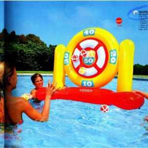 56509 Игра с метательными шариками intex 56509 140. Для веселого времяпровождения на воде, будь то в море или в басейне предлагаем игру на воде в виде игрового центра Intex 56509. 