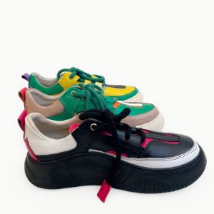 Timbo
Color: Black, Green Mix
Size : 36-40