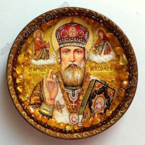 Сувенирная тарелка из янтаря. Сувенирная тарелка &#34;Николай Чудотворец&#34; из янтаря