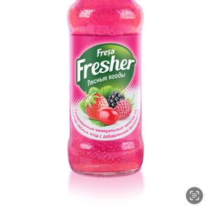 Напиток из природной минеральной воды , с добавлением сока и витаминов