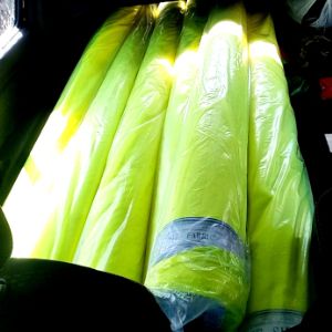 Оксфорд 210 лимон лайм, ярко зеленый, подходит для жилетов сигнальных, жилетов спасательных, жилет светооражающий, жилет водителя, продаю только рулонами! В рулоне 100 п. м. ширина 1,5метра