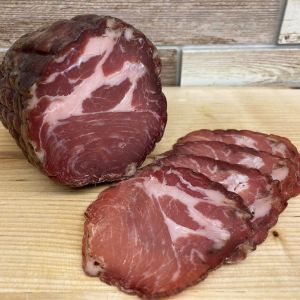 Шейка &#34;Коппа&#34; сыровяленая из свинины, традиционная итальянская или корсиканская мясная нарезка.
Цена: 2106 р/кг
