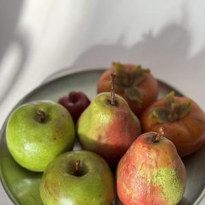 фрукты ручной лепки с неповторимым дизайном и ароматом