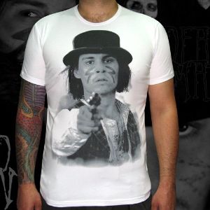 Белая светящаяся футболка DEADMAN. 
