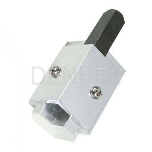 Угловой пробойник предназначен для формирования прямых углов после фрезерования посадочных мест под  петли.