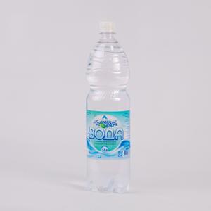 Вода без газа 1,5л. Срок годности - 6 месяцев.