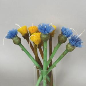 свечи-цветы ручной лепки из натурального пчелиного воска