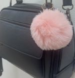 Брелок-подвеска на сумку и ключи (круглый меховой) 8 см. цвета в ассортименте