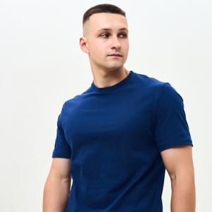 Базовая футболка 160гр (пряжа карде), хлопок 100%
В наличии на складе: 15 цветов в ассортименте
Размерный ряд от XXS до 6XL
Темно-синий