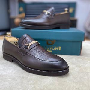 Classic_shoes_d