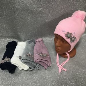 Шапка для девочек, 2-5 лет. Есть внутри с хлопковой подкладкой и с утеплителем