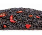 Красный (черный) чай с клубникой