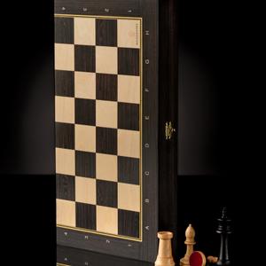 Шахматы с размером клетки 40х40 мм и 50х50 мм