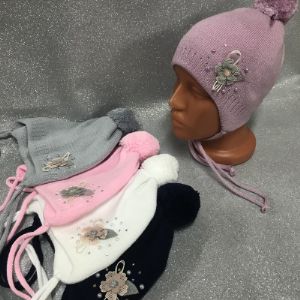 Шапка для девочек, 2-5 лет. Есть внутри с хлопковой подкладкой и с утеплителем