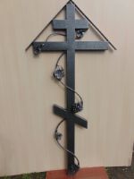 Крест могильный из проф. трубы 80х40 с виноградной лозой и домиком