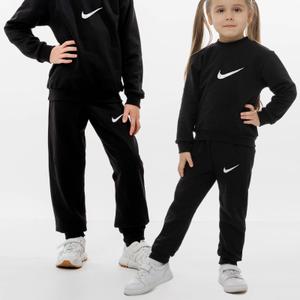 Детский спортивный костюм для мальчика и девочки с лёгким начёсом от бренда «ЗАЙЧИК РОСЯ» — универсальный и комфортный комплект одежды для активных детей.
Костюм выполнен из 100% хлопка (футер 2-х нитка). В набор входит:
свитшот (толстовка) с аккуратным термотрансферным принтом
брюки-джоггеры на эластичном поясе.