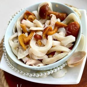 Кальмар с опятами