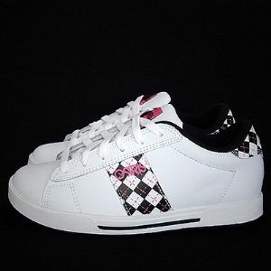 osiris dvs etnies c1rka. Оптом и в розницу osiris dvs etnies c1rka
Американская брэндовая 100% обувь 
в комплекте : обувь,коробка упак,бумага упак,шнурки,наклейки. 
Размеры 37.38.39.40.41.42,43,44. 
Оптовая от 300р-500р за коробку фирменной обуви. 
