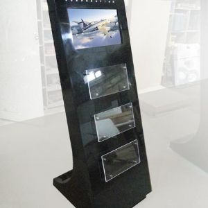 Рекламная стойка с сенсорным монитором для компани. Рекламная стойка с сенсорным монитором для компании JETCRAFT