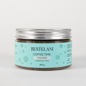 Скраб для тела Coffee time

Кофейный скраб серии "Шоколадная" — идеальное средство для регулярного ухода за телом.

В составе продукта — натуральные компоненты: коричневый сахар, масло сладкого миндаля, масло ши и какао. Сахарные кристаллы — это мягкий абразив, который снимает омертвевший слой, но не травмирует кожу, что особенно важно в летний период, когда она подвержена активному солнечному воздействию. Масла смягчают, повышают эластичность кожи, делая ее нежной, шелковистой и сияющей здоровьем. Витамин Е в составе защищает от преждевременного старения.

Coffee time очень прост в использовании: нанесите на влажную кожу достаточное количество средства, помассируйте несколько минут, затем смойте теплой водой. Для достижения желаемого результата рекомендуется применять 2–3 раза в неделю.

Максимальный эффект возможен при использовании комплекса уходовых средств одной серии. После применения скраба кожу необходимо увлажнить. Идеальный вариант — баттер Chocolate velvet для тела из линии «Шоколадная».

Попробуйте все продукты из серии, чтобы ваша кожа сказала спасибо за внимательное отношение и роскошный уход.

Применение
Нанесите достаточное количество скраба на влажную кожу, помассируйте круговыми движениями, смойте теплой водой. Рекомендуется использовать в сочетании с баттером для тела Chocolate velvet из линии «Шоколадная» с целью достижения максимального эффекта. Применять 2-3 раза в неделю.

Состав
Brown Sugar,Prunus Amygdalus Dulcis (Sweet Almond) Oil,Coffea (Coffee) Seed Powder,Glyceryl Stearate,Butyrospermum Parkii (Shea) Butter, Theobroma Cacao (Cocoa) Seed Butter,Fragrance,Grape Seed (Vitis Vinifera) Oil Refined,Coffea (Green Coffee) Extract,Sodium Cocoyl Isethionate,Tocopheryl Acetate, Caffeine ,Ethylhexylglycerin, Phenoxyethanol