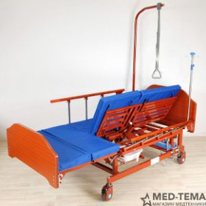 Медицинская кровать Е - 45А  в комплекте с матрасом. Цена: 37000 руб.